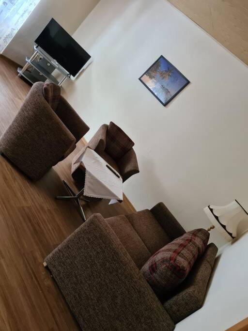 Gemuetliche Ferienwohnung Am Waldrand Elgersburg エクステリア 写真